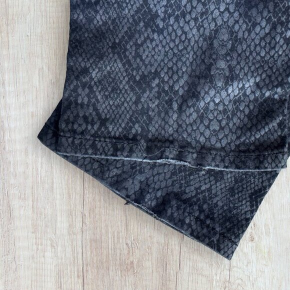 LIVERPOOL Black Gray Snake Python Print Stretch Denim Skinny Jeans Pants 10 12 - Picture 6 of 6